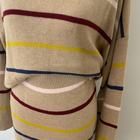 Lou & Grey Two Piece Set - Picture 4 of 4